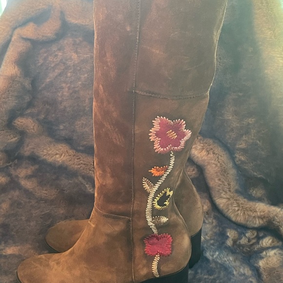 NEW Frye Embroidered Brown Suede Knee-High Boots - Picture 3 of 13